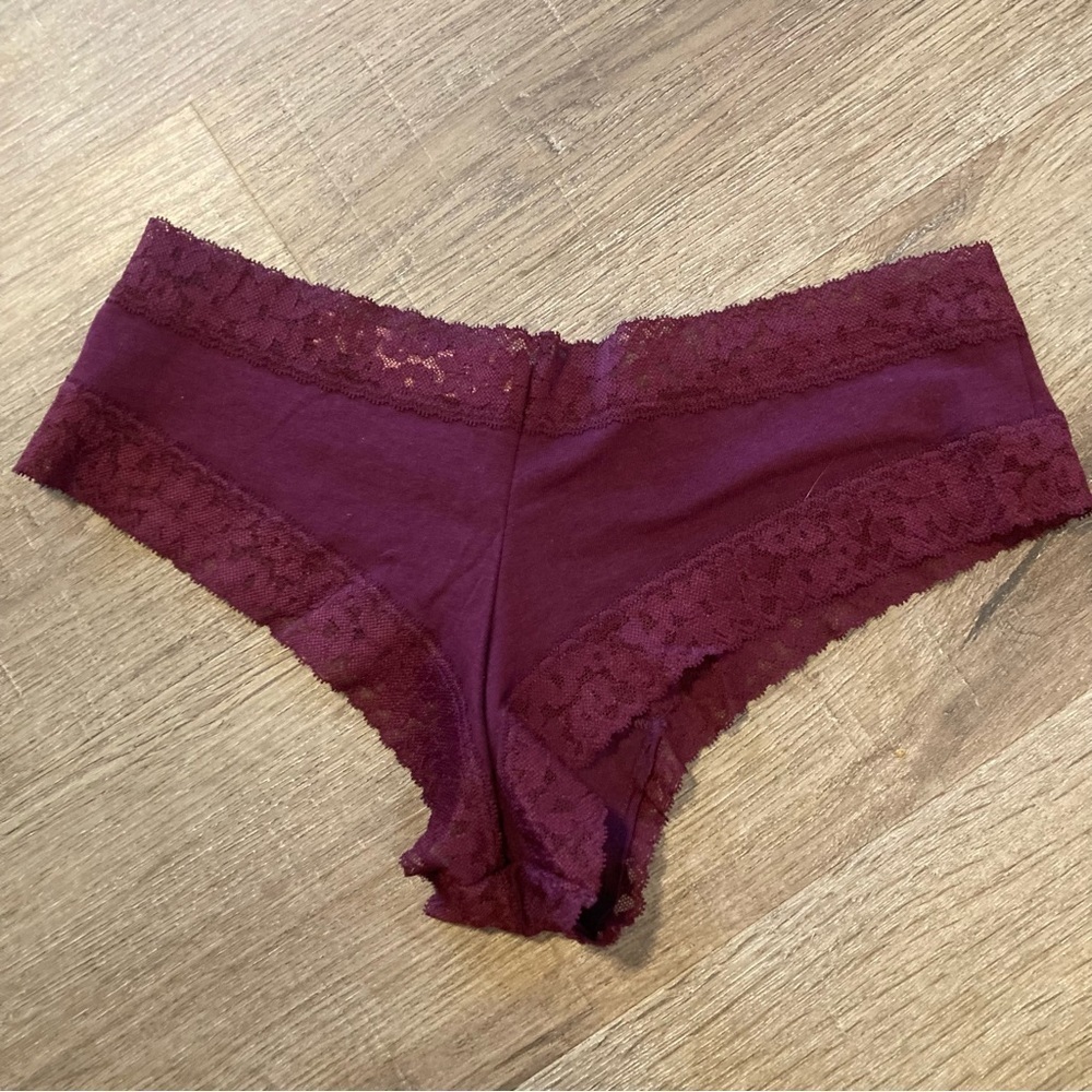 Victoria Secret Womens Maroon Panties M NWT